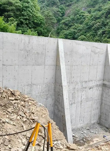 邯郸肥乡县重力式挡土墙
